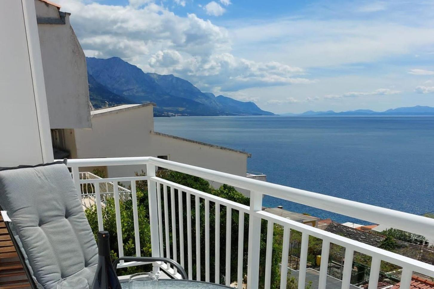 Apartments With A Parking Space Pisak, Omis - 1009 Bagian luar foto