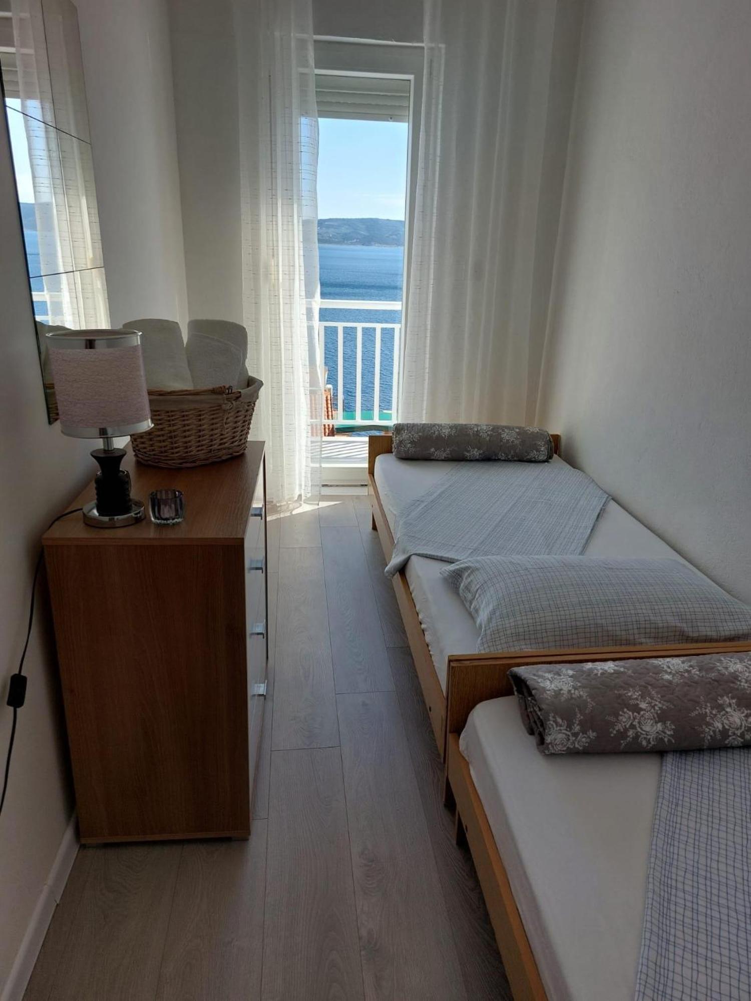 Apartments With A Parking Space Pisak, Omis - 1009 Bagian luar foto