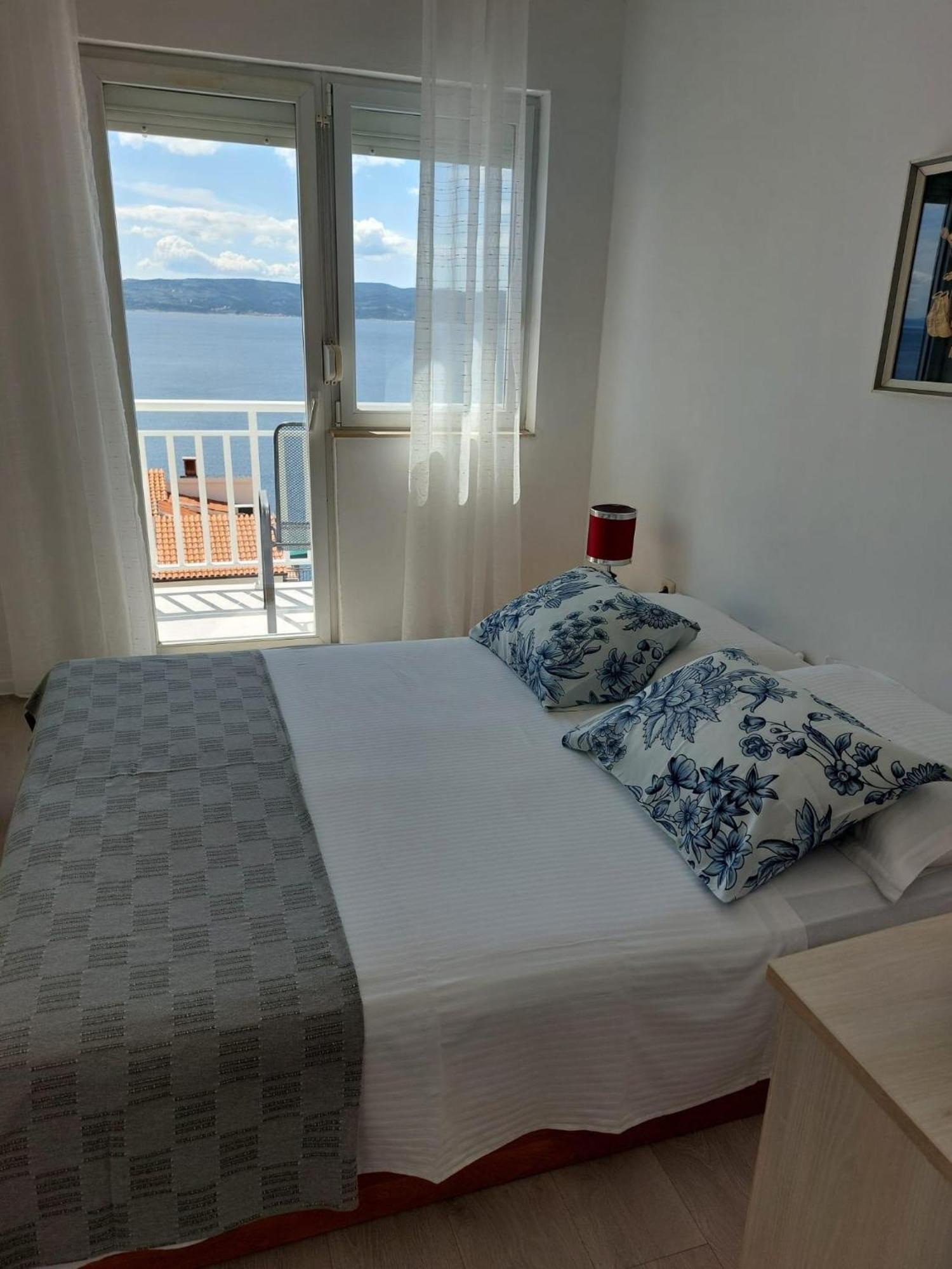 Apartments With A Parking Space Pisak, Omis - 1009 Bagian luar foto